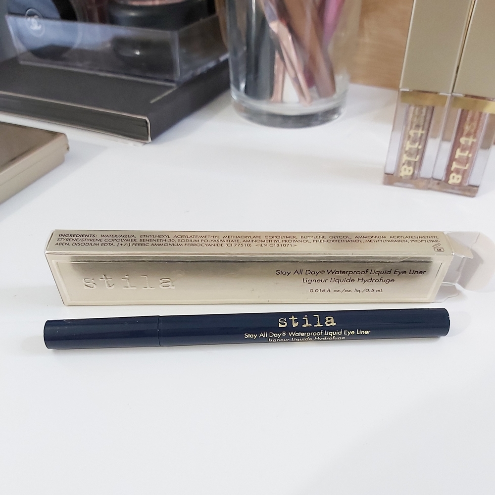 BNIB stila liquid liner